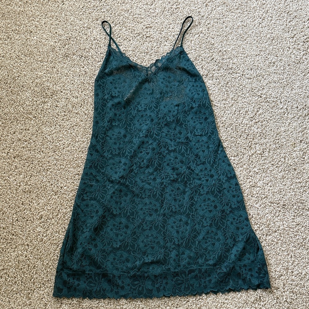 NWOT Victorias Secret Lace Chemise Sz L